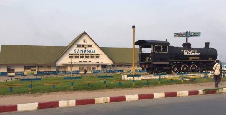 CREC-7 réhabilite la route Kalamba-Mbuji pour désenclaver le Kasaï central