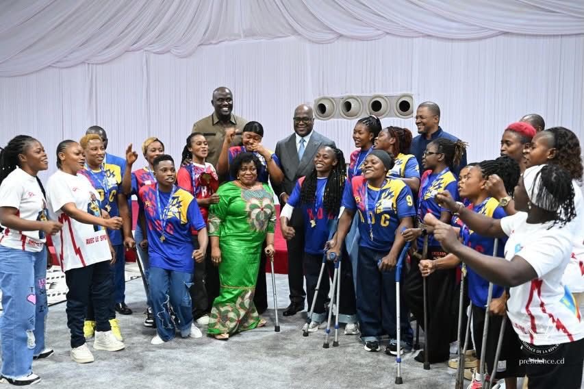 Kinshasa : Félix Tshisekedi reçoit et félicite les Léopards dames U-25 de basketball en fauteuil pour leur sacre continental‎