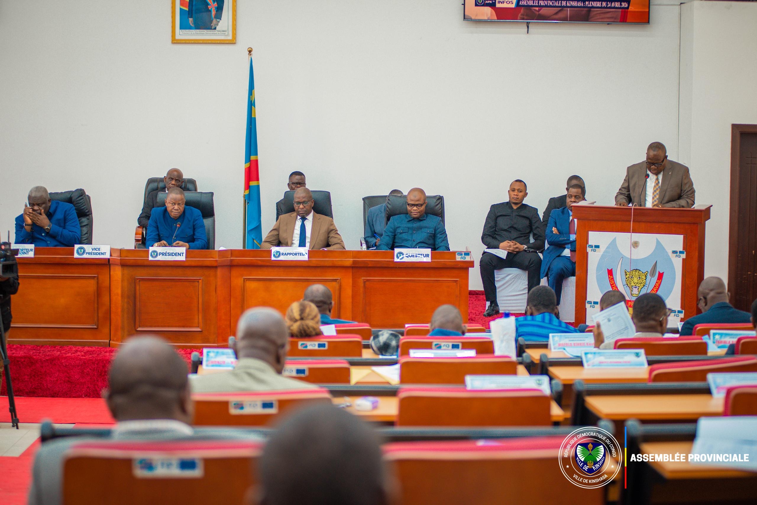 Kinshasa : les mineurs et femmes enceintes interdits sur les taxis-motos après l’adoption d’un édit par l’APK‎