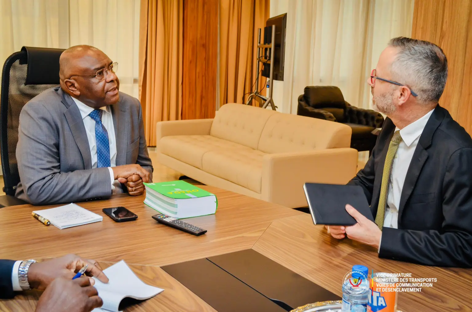 ‎RDC–Transport fluvial : Kinshasa et Paris veulent relancer le projet stratégique du Couloir vert Kivu–Kinshasa‎