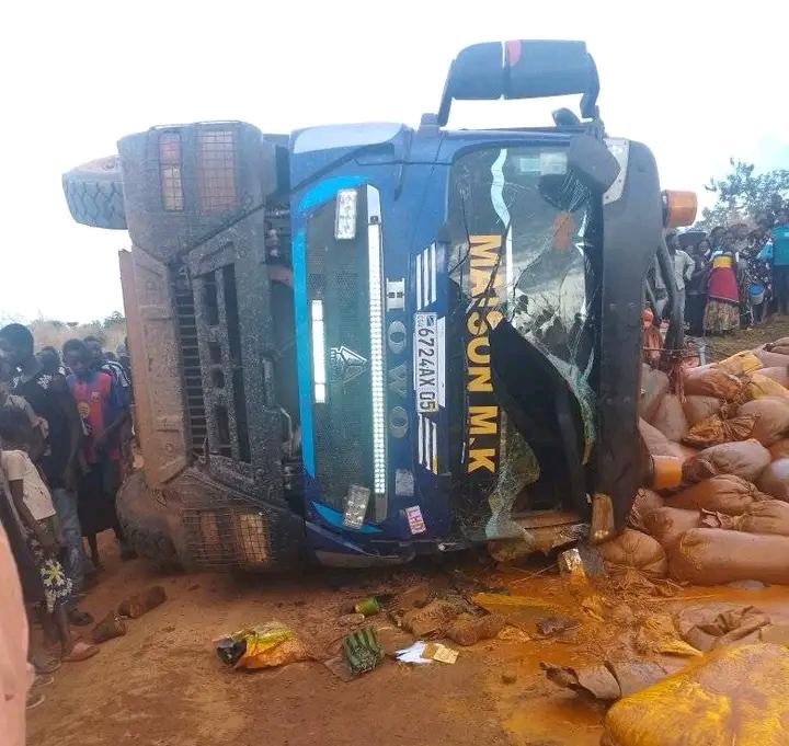 Lomami : 4 morts et 47 blessés dans le renversement d’un camion sur la RN1 à Lusuku‎