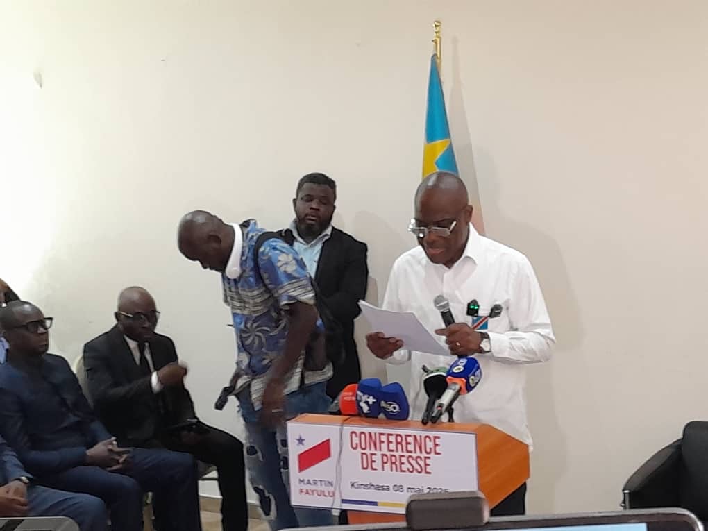 Fayulu à Tshisekedi : « Le peuple ne peut pas être instrumentalisé pour détruire ses propres garanties constitutionnelles »